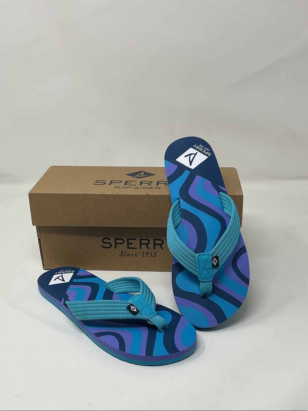 Sperry Thong Sandals Teal, Blue & Purple Girls size 1 Wave Print flip flops